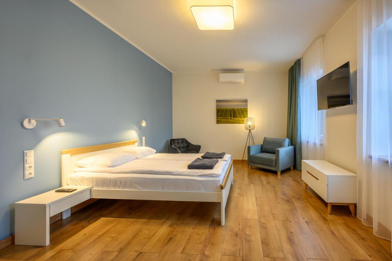 Kastani Factory Apartments Тарту Екстериор снимка